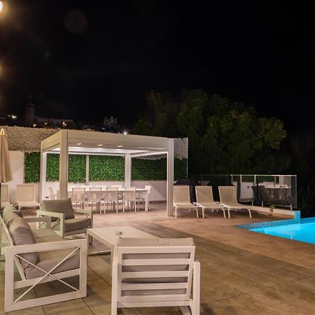 Villa Gaia - Sunset Views, Indoor Heated Pool, Sauna And Games Room المليحة المظهر الخارجي الصورة