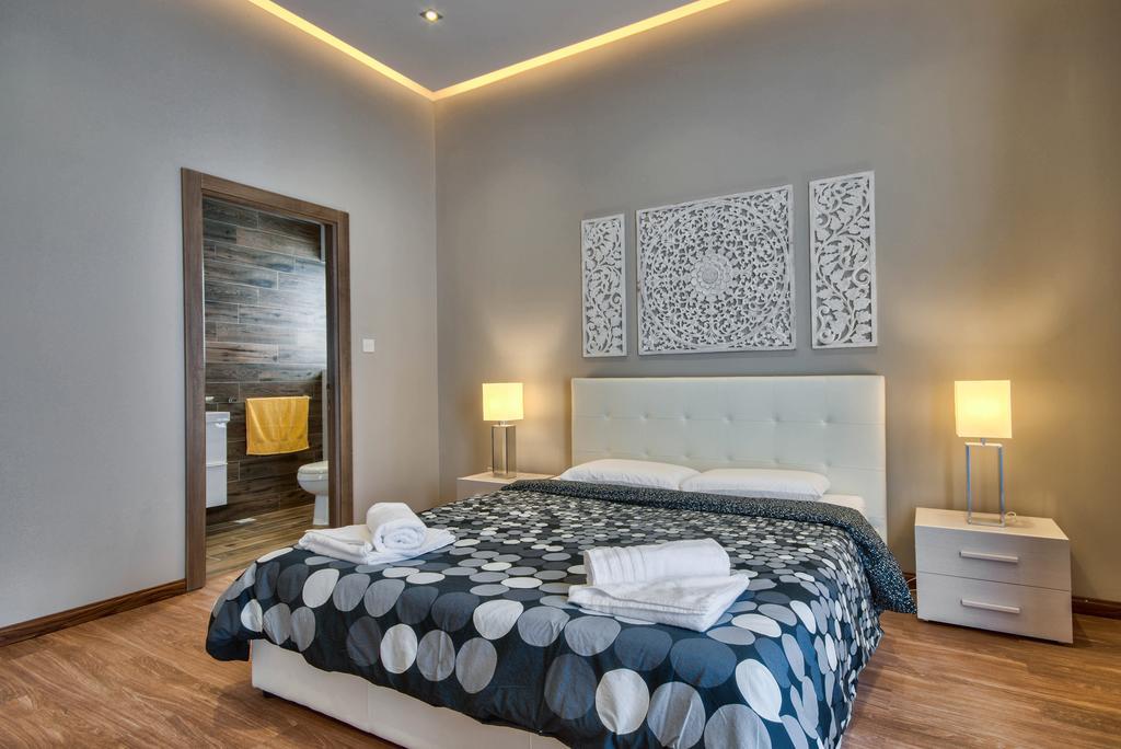 Villa Gaia - Sunset Views, Indoor Heated Pool, Sauna And Games Room المليحة المظهر الخارجي الصورة