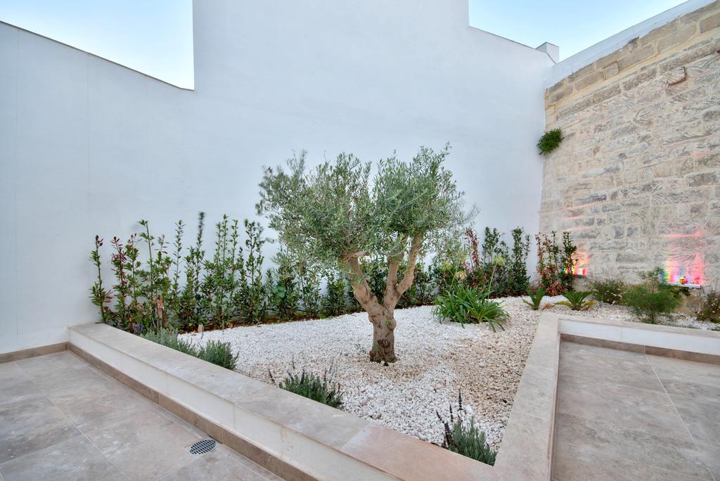 Villa Gaia - Sunset Views, Indoor Heated Pool, Sauna And Games Room المليحة المظهر الخارجي الصورة