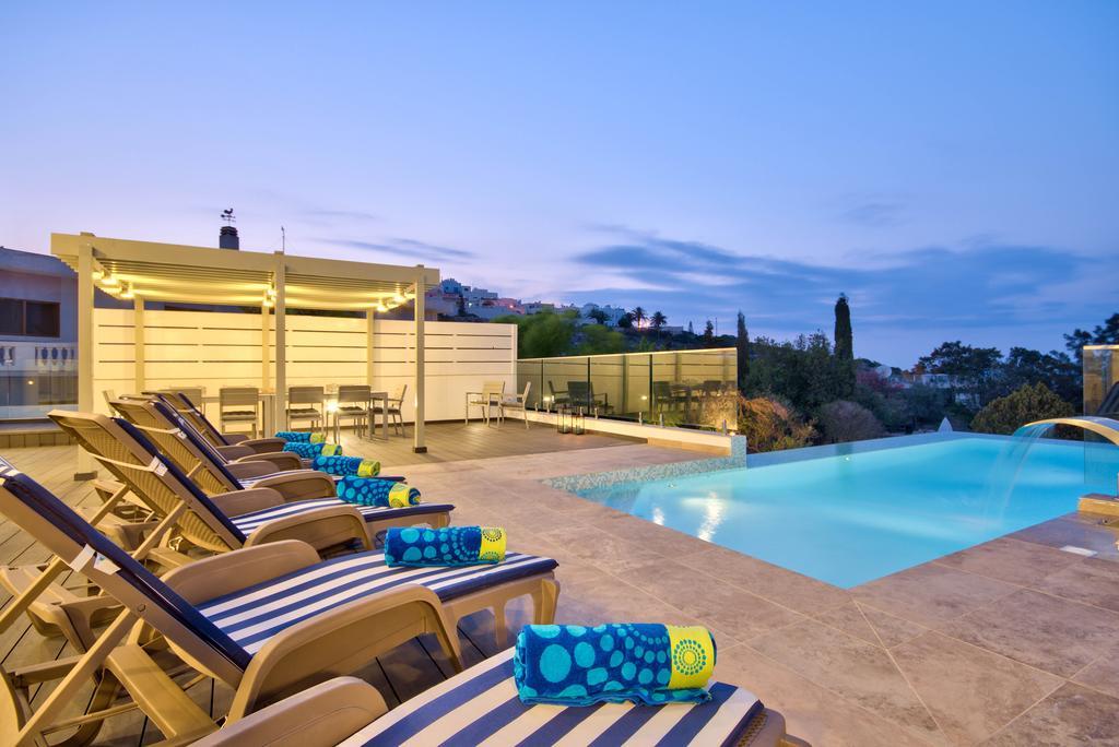 Villa Gaia - Sunset Views, Indoor Heated Pool, Sauna And Games Room المليحة المظهر الخارجي الصورة