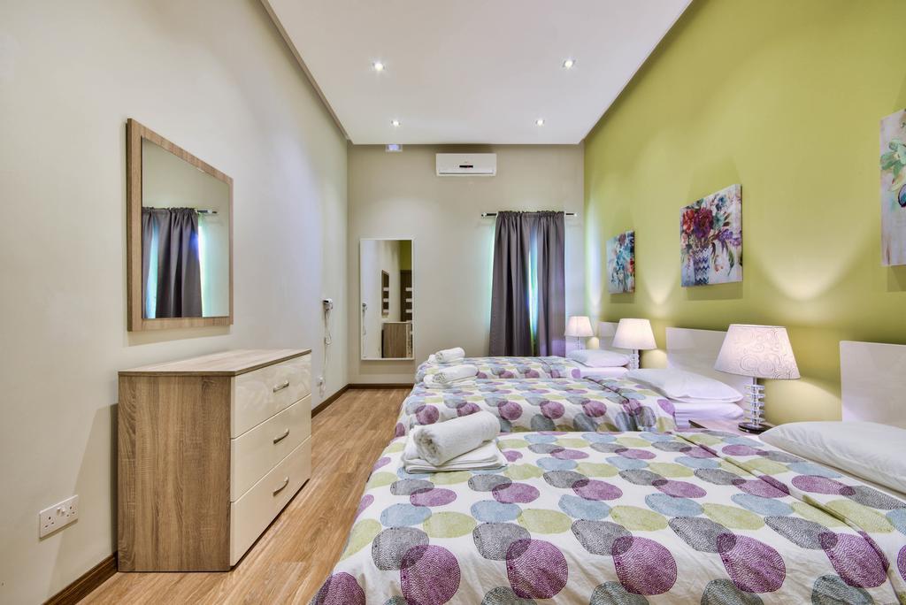 Villa Gaia - Sunset Views, Indoor Heated Pool, Sauna And Games Room المليحة المظهر الخارجي الصورة