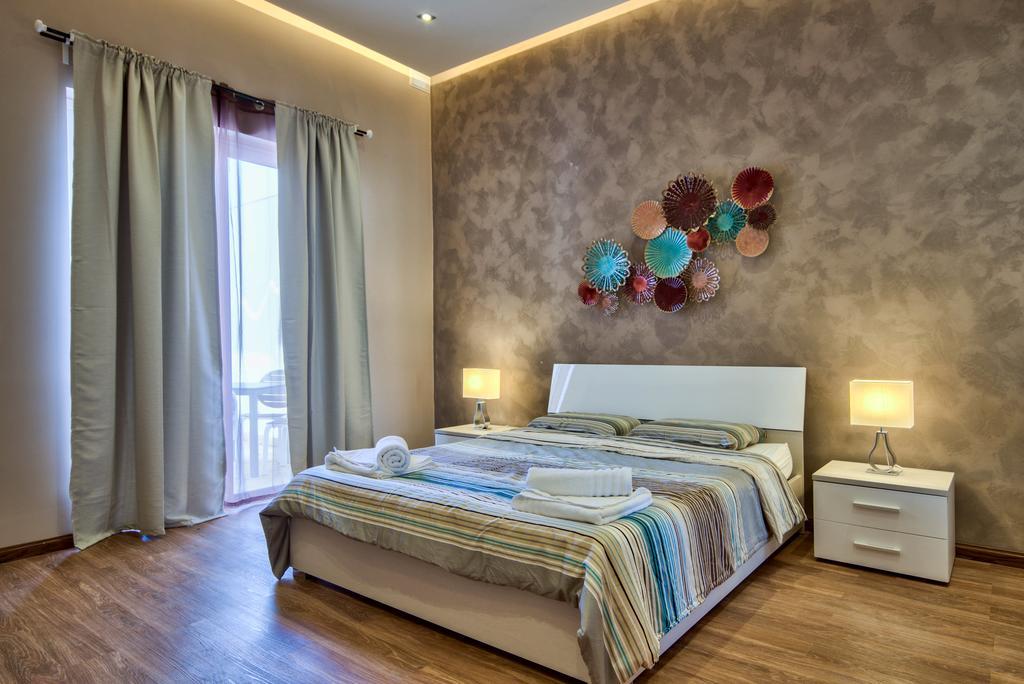 Villa Gaia - Sunset Views, Indoor Heated Pool, Sauna And Games Room المليحة المظهر الخارجي الصورة