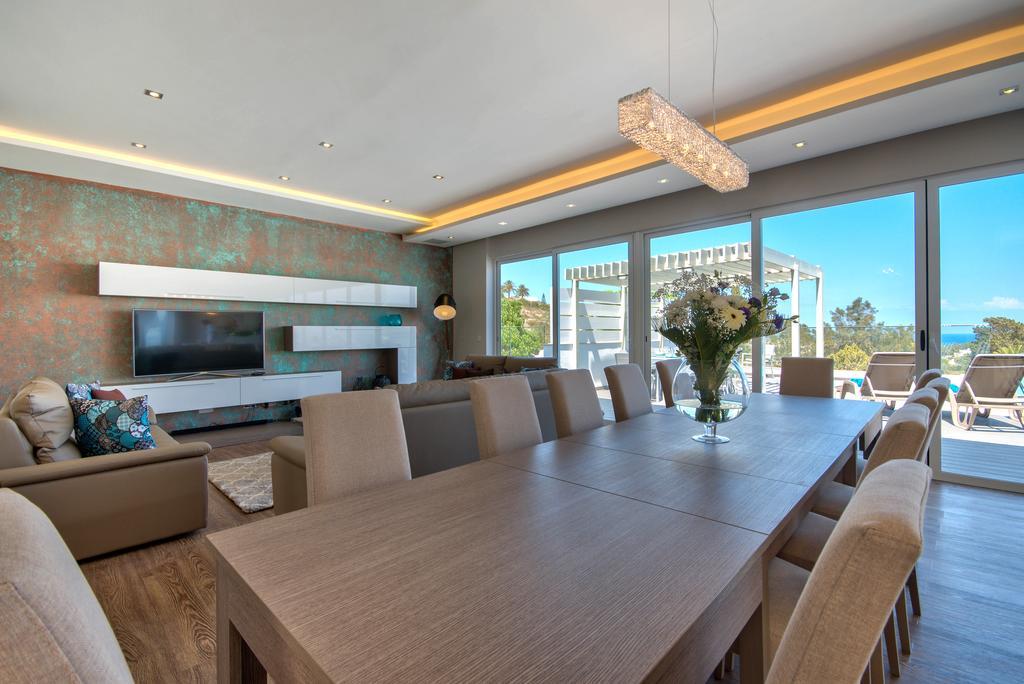 Villa Gaia - Sunset Views, Indoor Heated Pool, Sauna And Games Room المليحة المظهر الخارجي الصورة