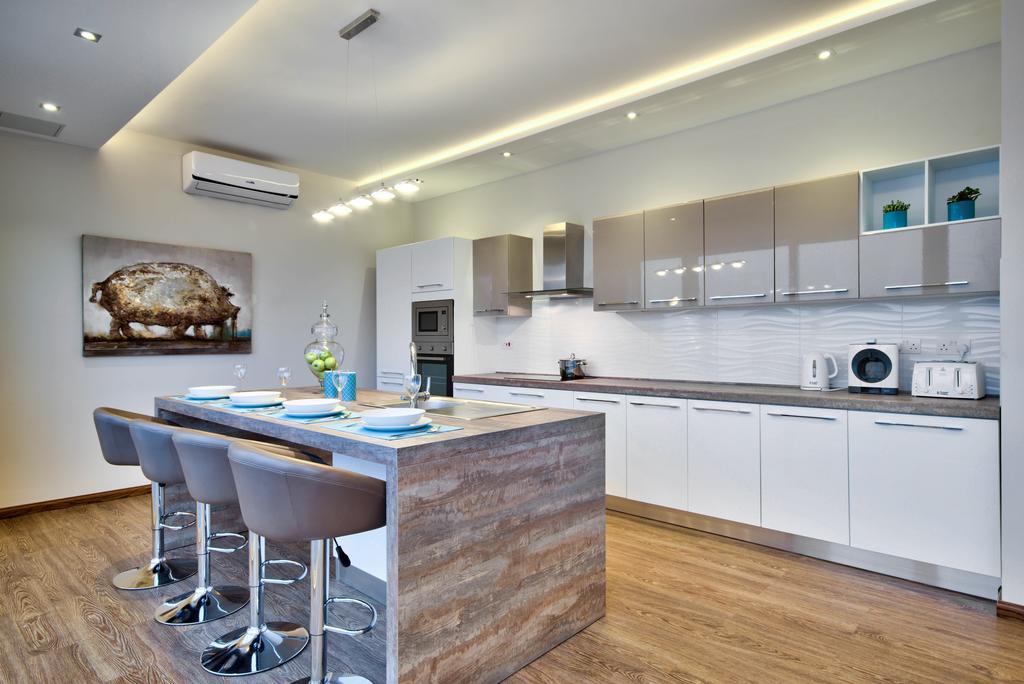 Villa Gaia - Sunset Views, Indoor Heated Pool, Sauna And Games Room المليحة المظهر الخارجي الصورة