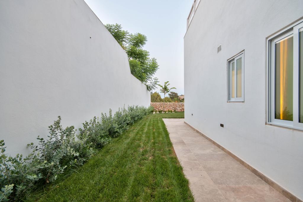 Villa Gaia - Sunset Views, Indoor Heated Pool, Sauna And Games Room المليحة المظهر الخارجي الصورة